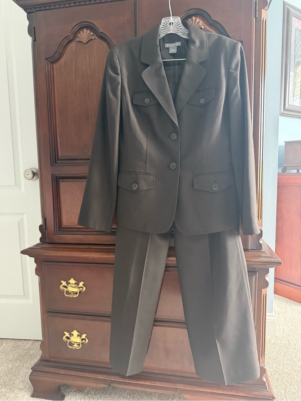Ann Taylor Chocolate Brown Women's Suit Jacket & Trousers Size 6 Wool Blend